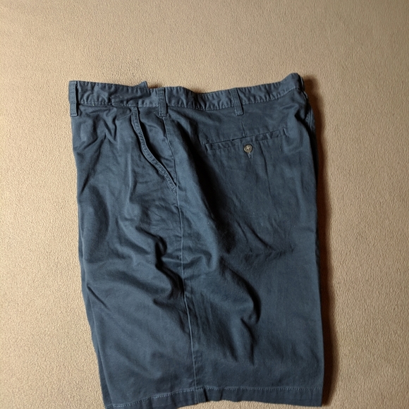 🌹Bundle🌹Great North West, Geoffrey Beene, George - Picture 4 of 5